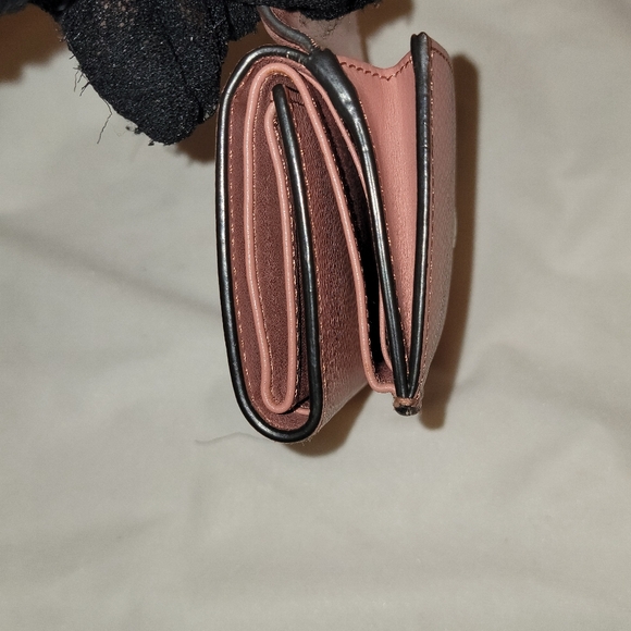 💠 Authenic Fendi Pink Wallet💠 - Picture 9 of 13